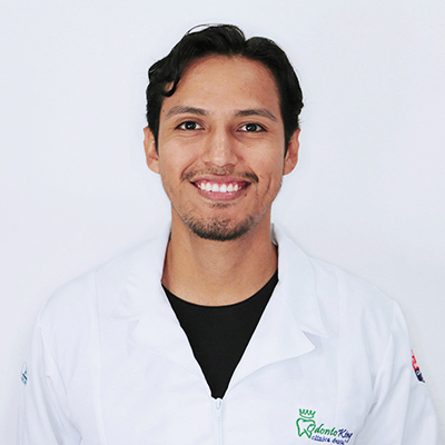 Dr. Ricardo Mercado width=